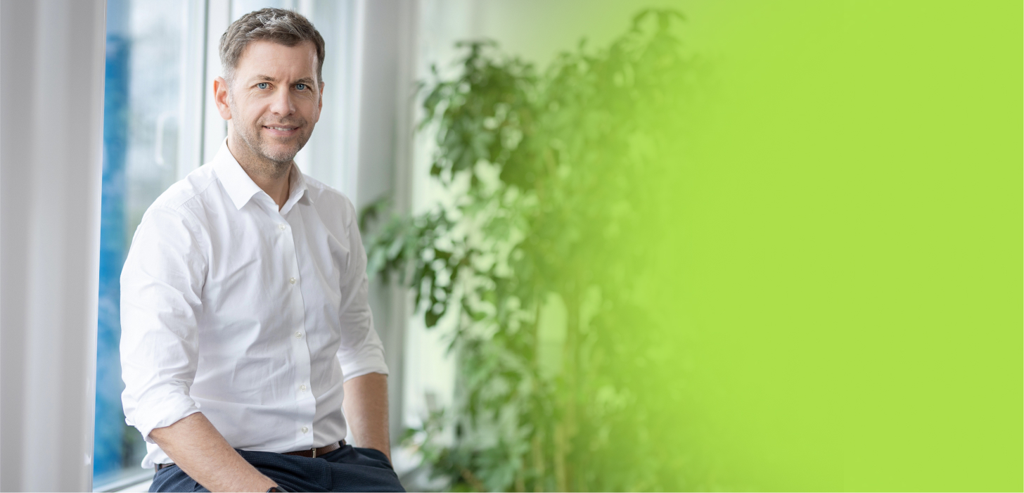 Dennis Weilmann hebt hervor, dass der Lückenschluss der A39 die Wirtschaft in Wolfsburg stärkt, Arbeitsplätze schafft und die Lebensqualität in der Region erhöht.